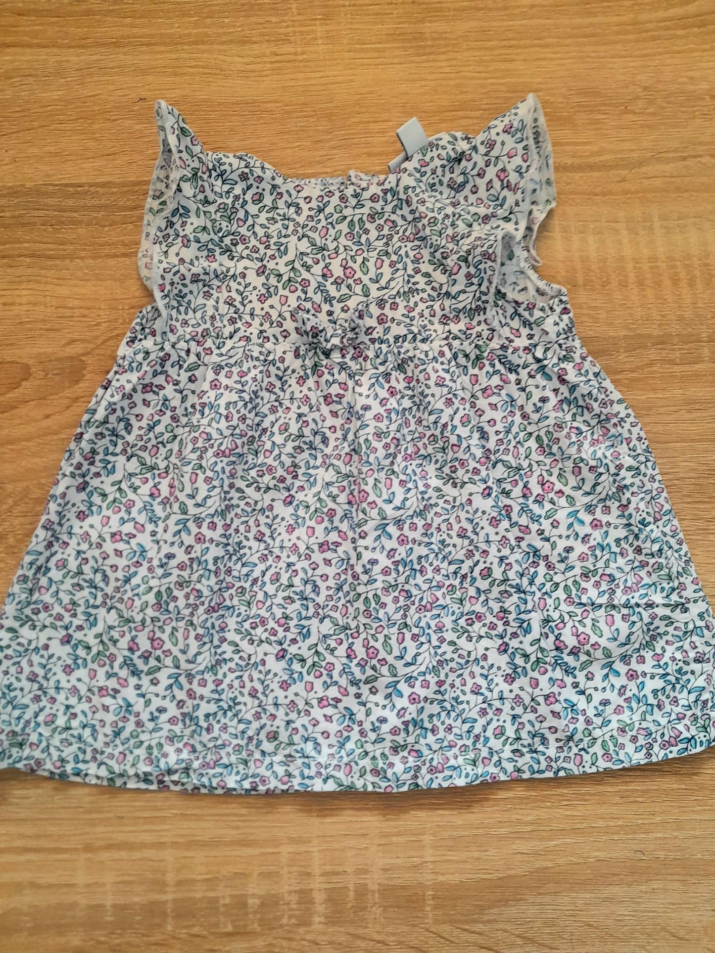 Robe fleurie 1/3 Mois