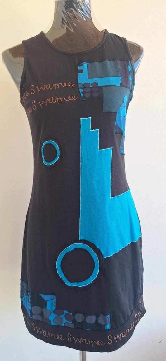 ROBE T.M