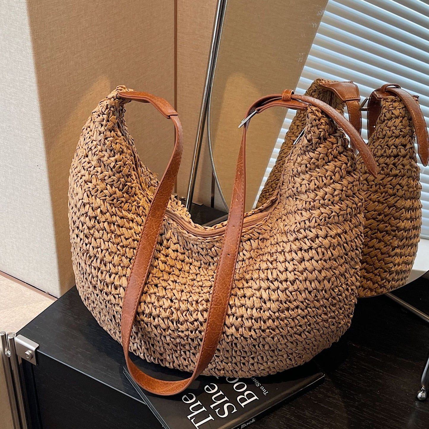 Sac Tressé en Paille Fait Main – Grande Capacité, Style Minimaliste Urbain