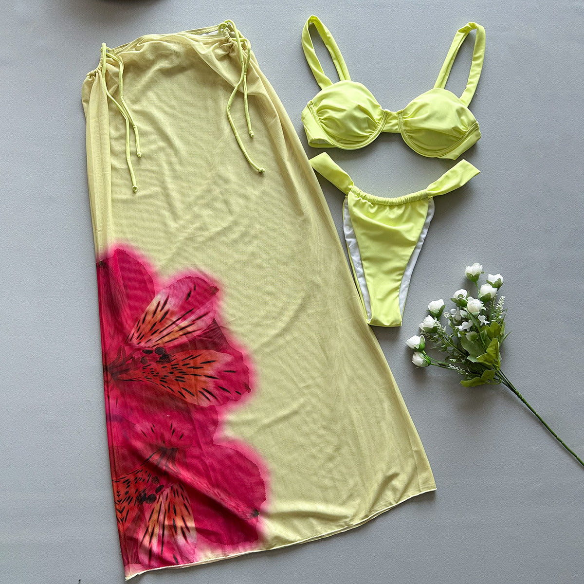 Ensemble bikini trois pièces sexy imprimé pour femme
