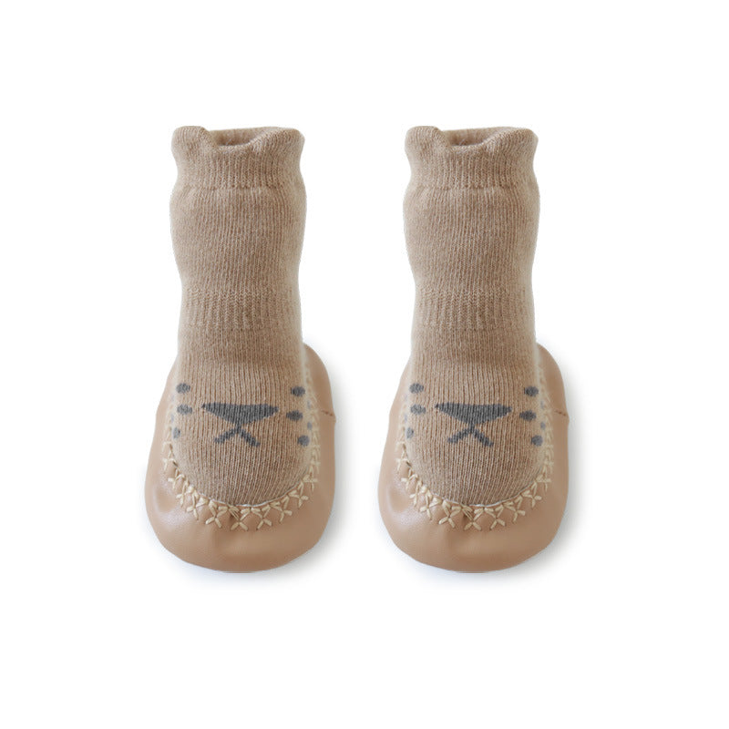 Chaussons  et chaussettes d'intérieur