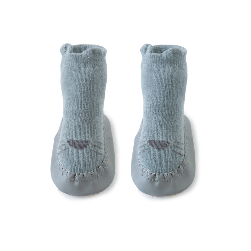 Chaussons  et chaussettes d'intérieur